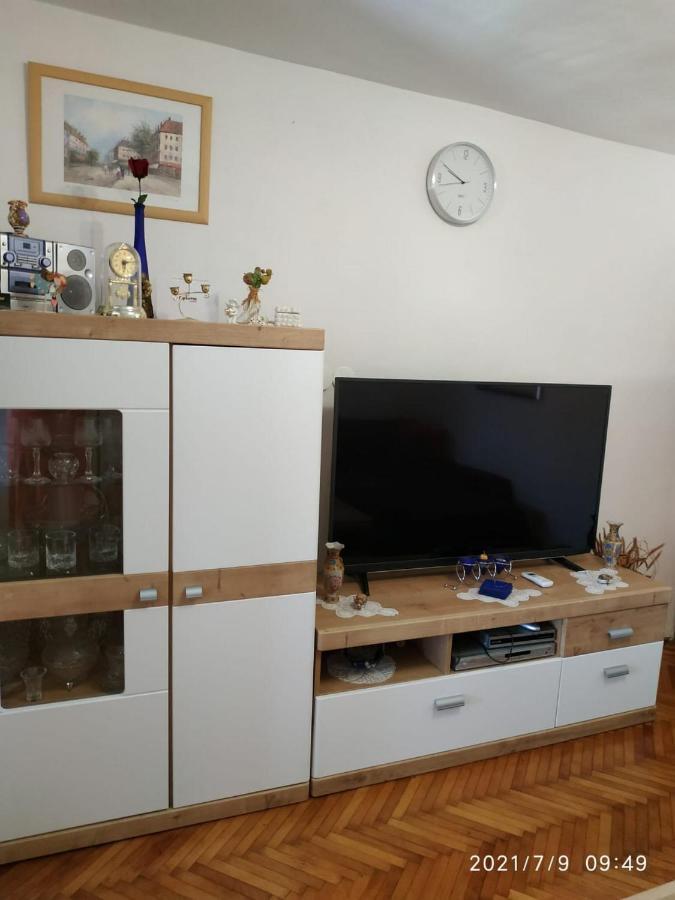 Apartments Raguz ツァヴタット エクステリア 写真