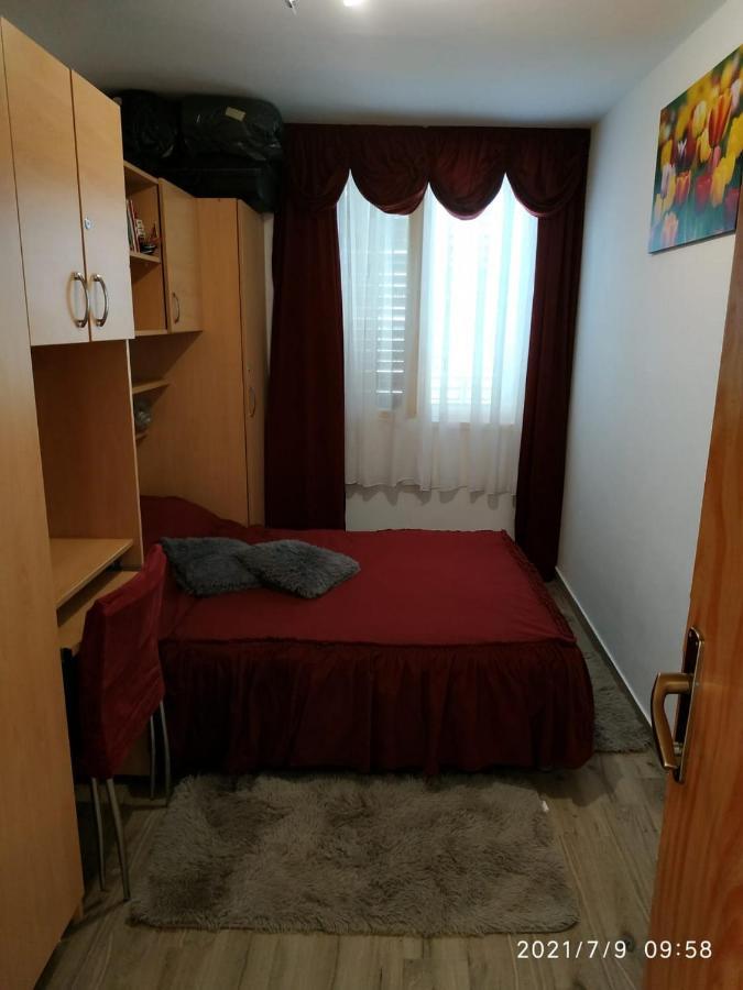 Apartments Raguz ツァヴタット エクステリア 写真