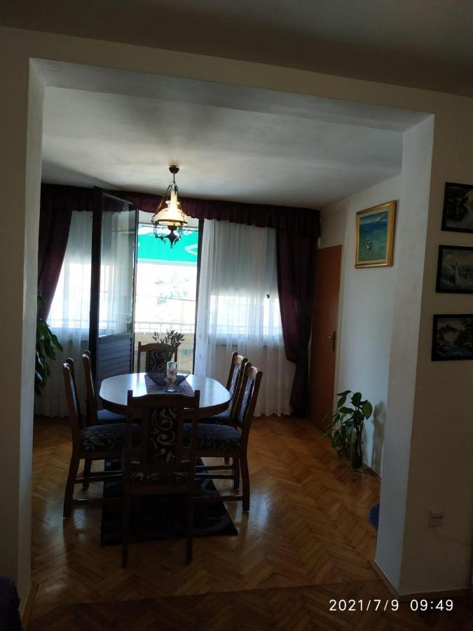 Apartments Raguz ツァヴタット エクステリア 写真